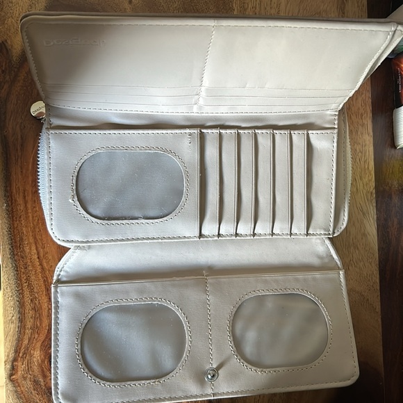 Desigual beige embroidered wallet - Picture 2 of 3